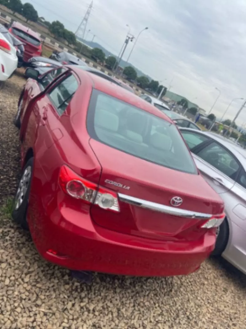 TOYOTA Corolla - 2013