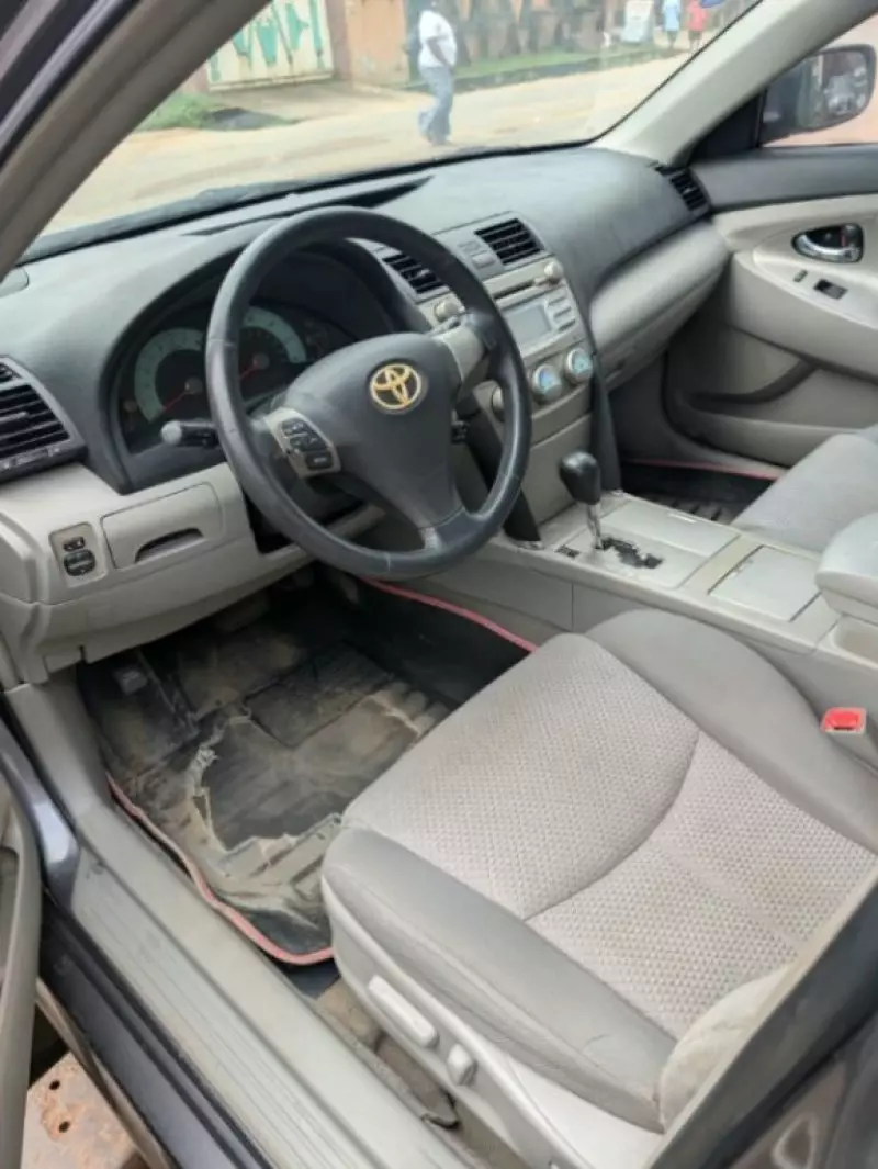 TOYOTA Camry   - 2009