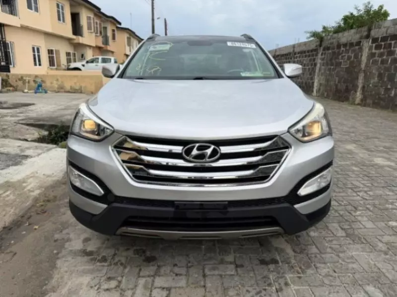 Hyundai Santa Fe Sport   - 2014