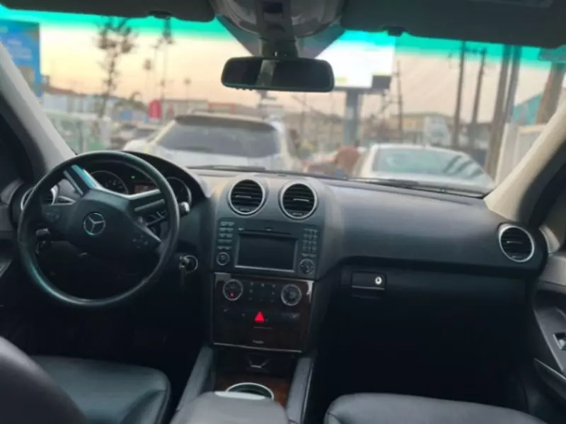Mercedes-Benz ML 350   - 2010