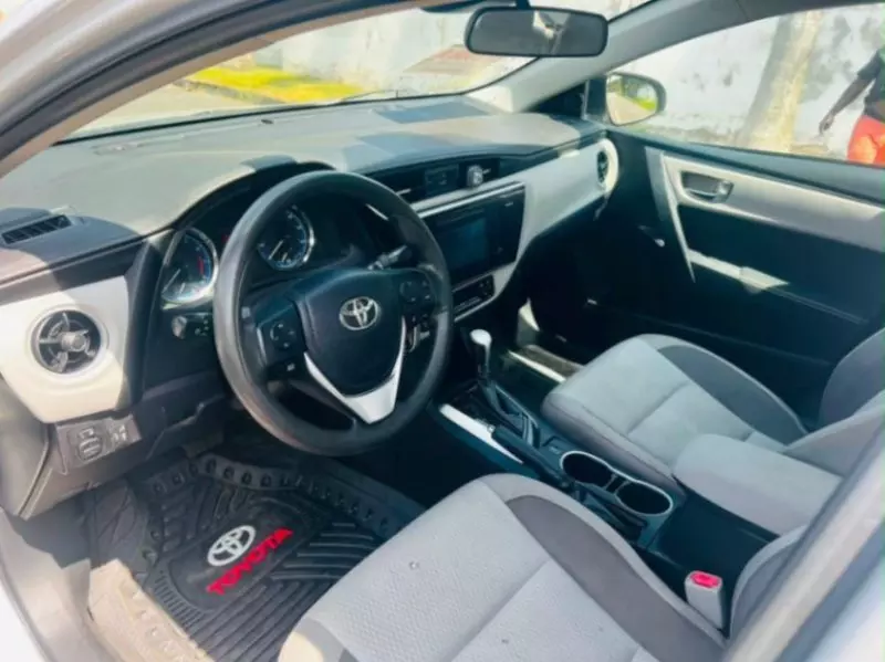 TOYOTA Corolla   - 2018