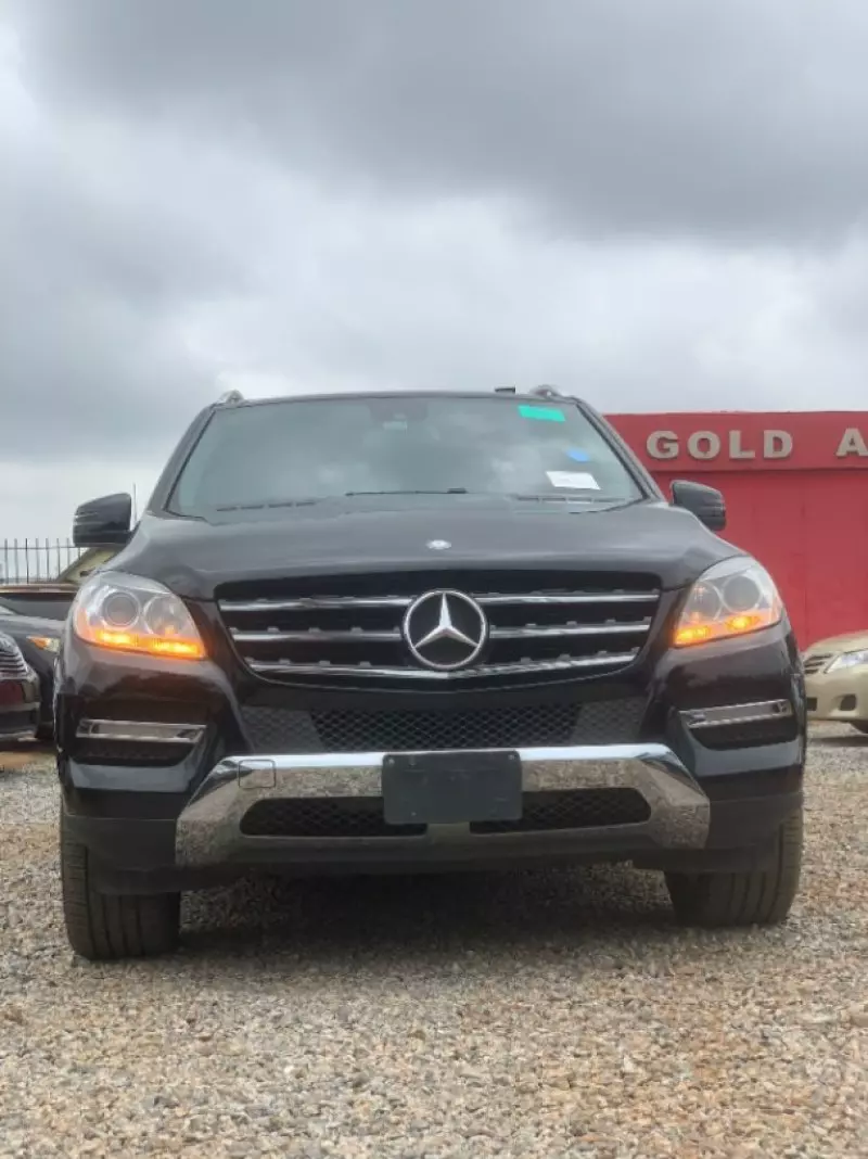 Mercedes-Benz ML-Class   - 2012