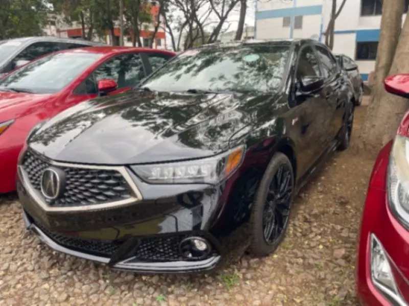 Acura TLX   - 2017