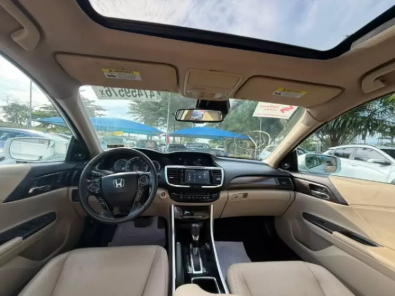 Honda Accord   - 2016