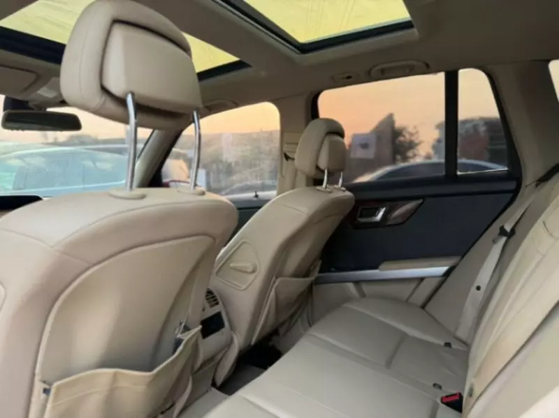 Mercedes-Benz GLK 350   - 2010
