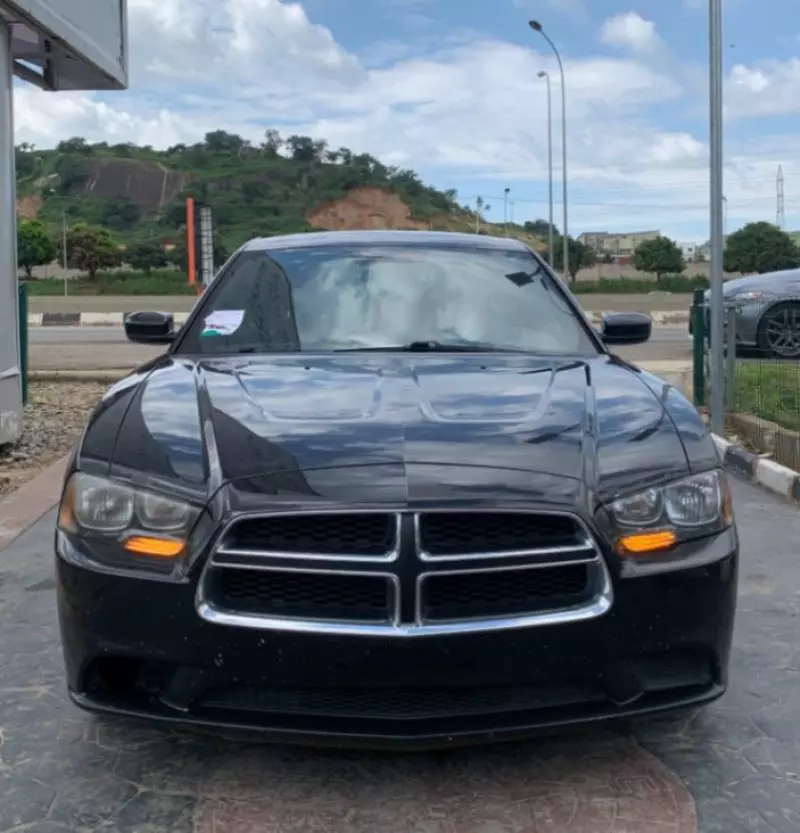 Dodge Charger   - 2017