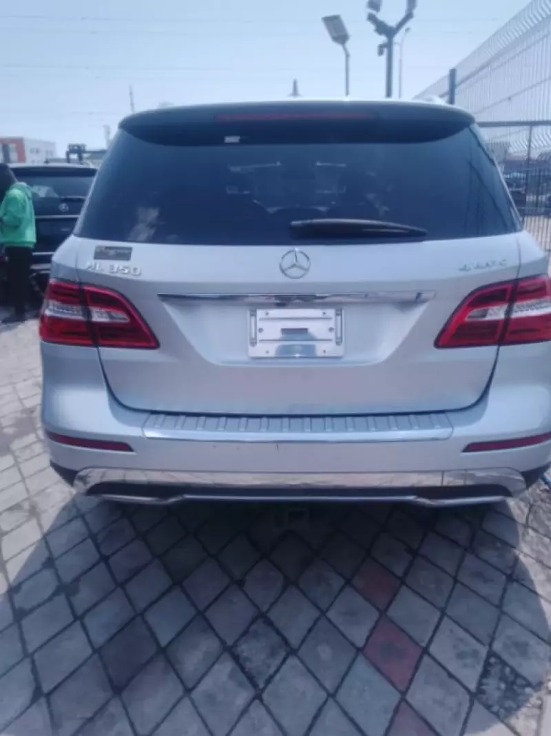 Mercedes-Benz ML 350   - 2013