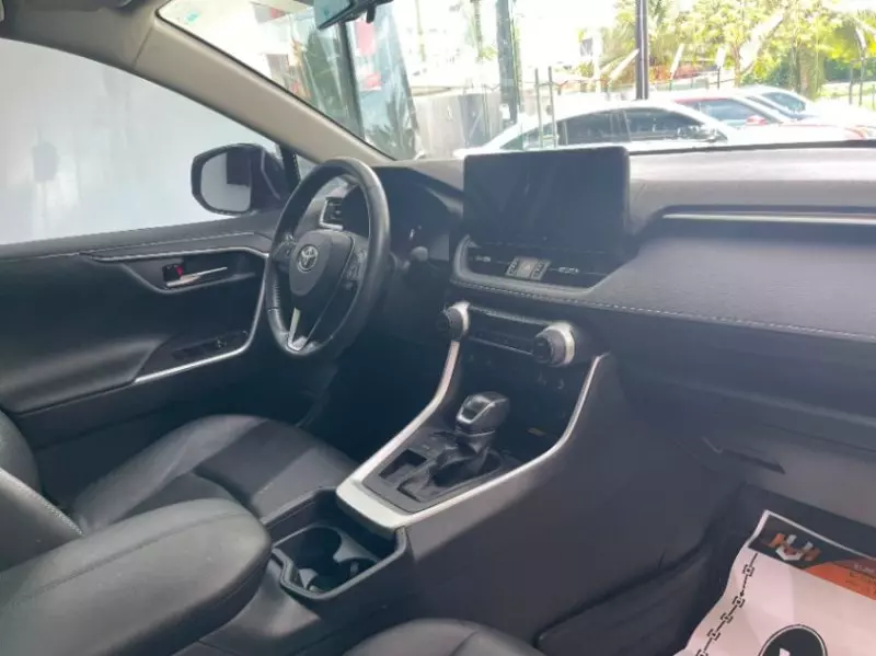 TOYOTA RAV4   - 2023