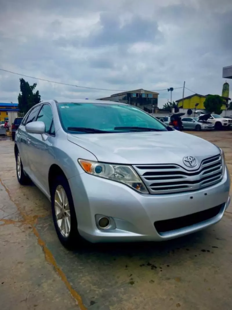 Toyota Venza   - 2013