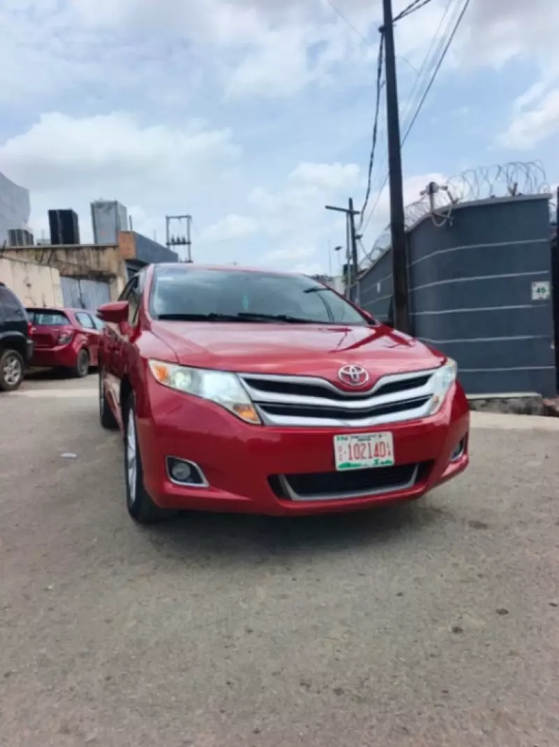 TOYOTA Venza   - 2013