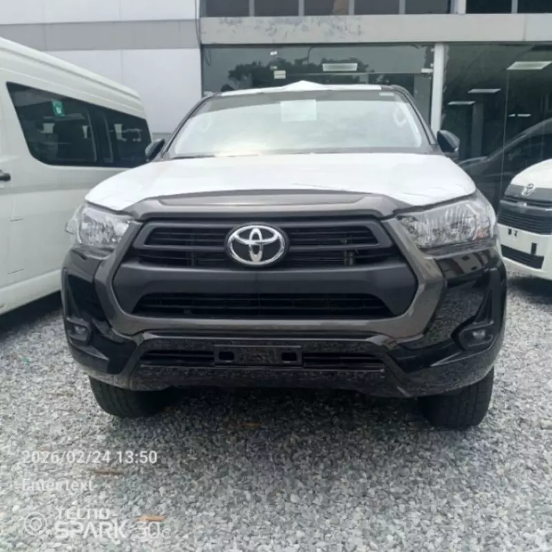 Toyota Hilux - 2025