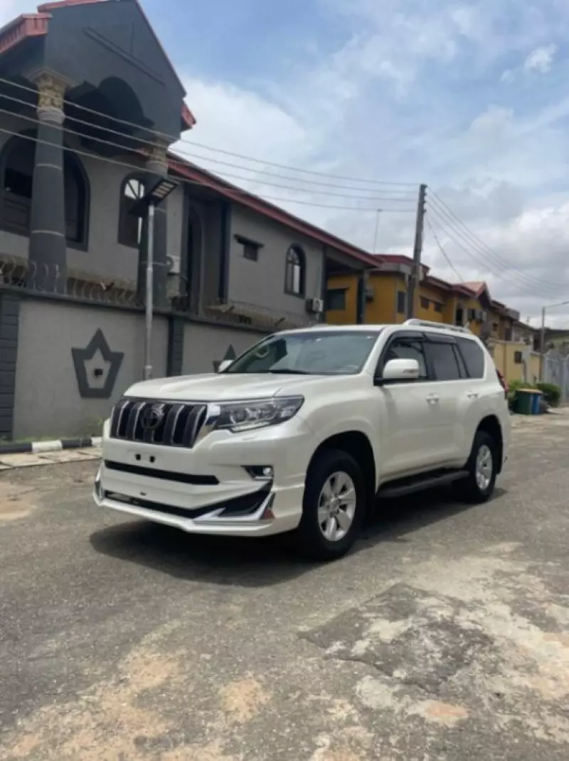 Toyota Landcruiser Prado   - 2019