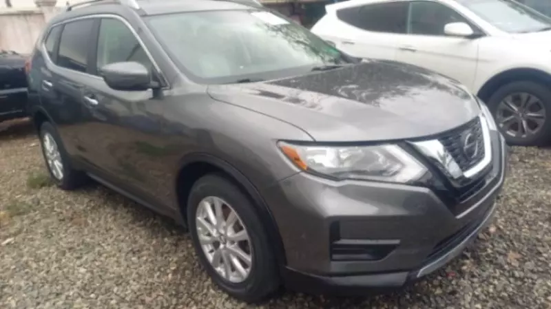 Nissan Rogue   - 2018