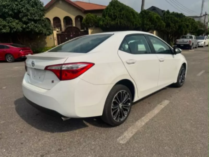 TOYOTA Corolla   - 2014