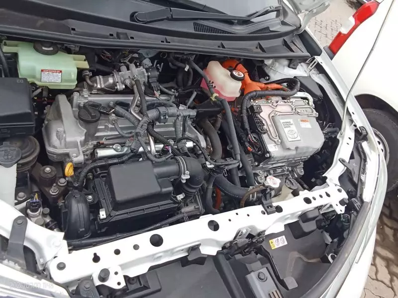 TOYOTA Fielder hybrid - 2018
