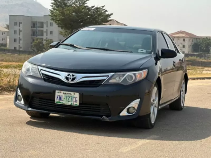 Toyota Camry   - 2012