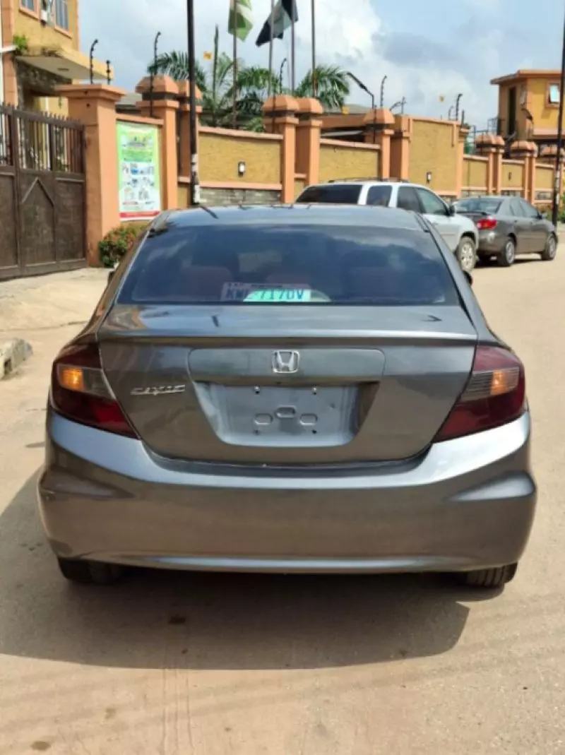 Honda Civic   - 2012