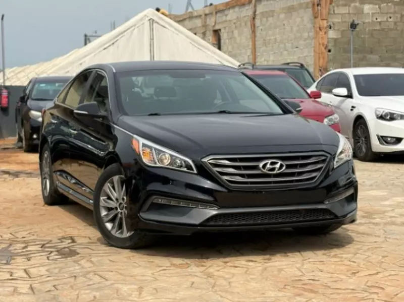Hyundai Sonata   - 2015
