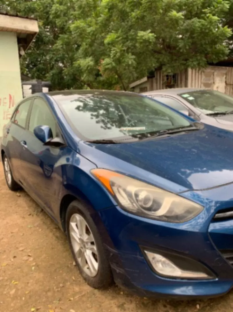 Hyundai Elantra - 2014