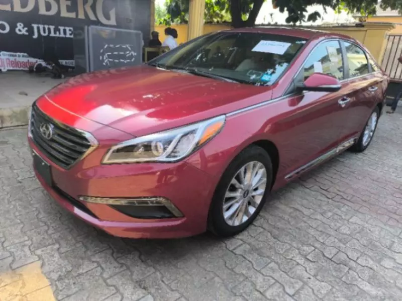 Hyundai Sonata   - 2015