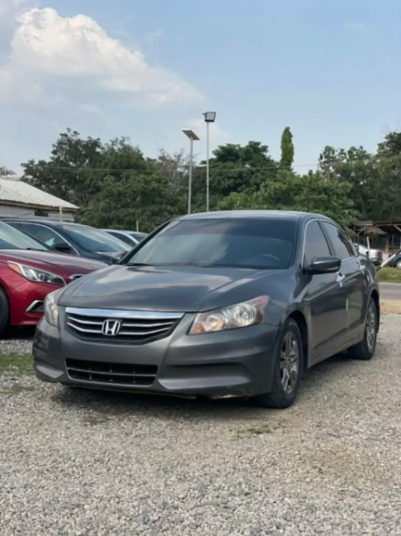 Honda Accord   - 2012