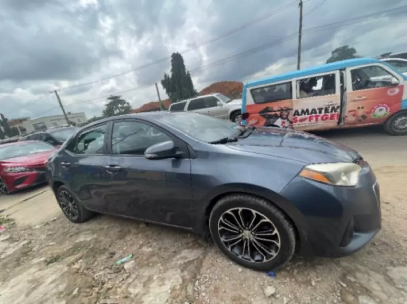Toyota corolla   - 2014