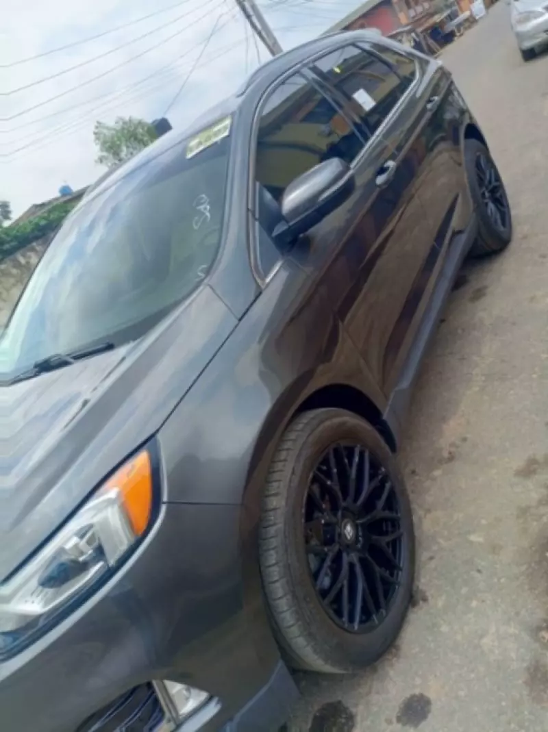 Ford Edge   - 2019