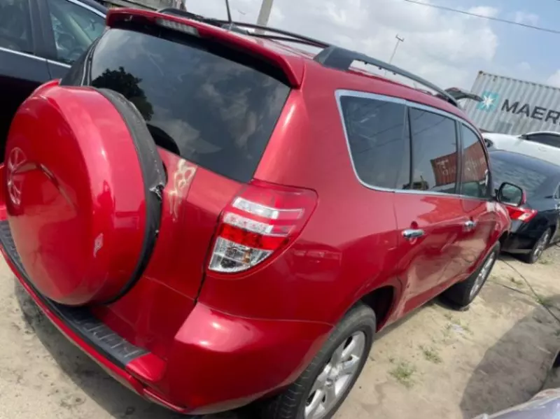 Toyota RAV 4   - 2009