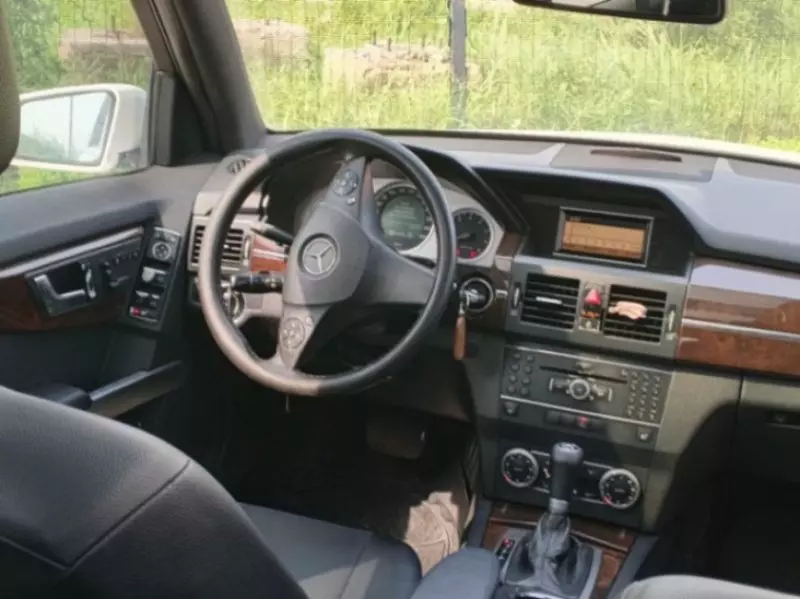 Mercedes-Benz GLK 350   - 2011