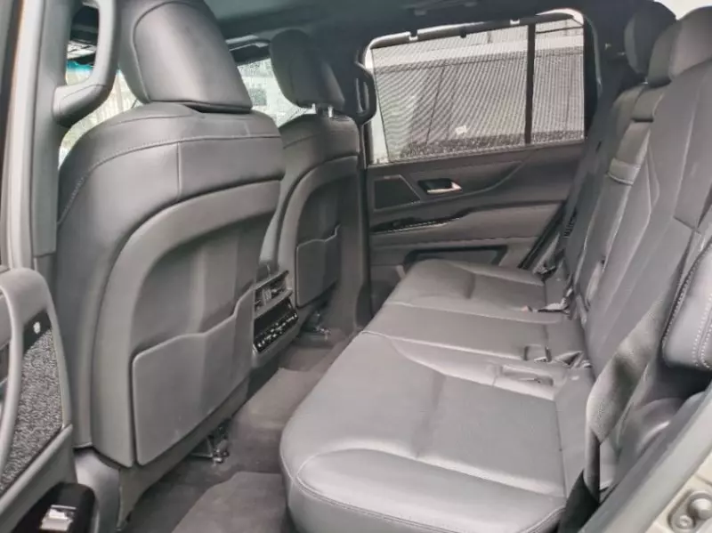 Lexus LX 600   - 2024
