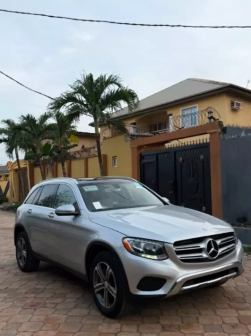 Mercedes-Benz GLC 300   - 2018