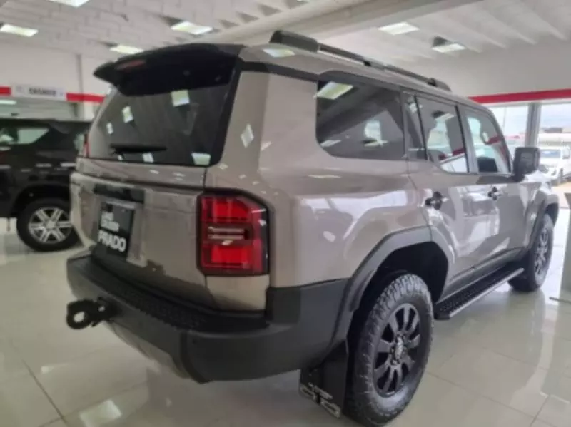 Toyota Land Cruiser   - 2025
