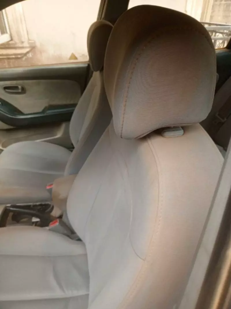 Hyundai Elantra   - 2009