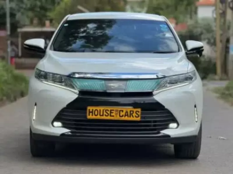 Toyota Harrier   - 2018
