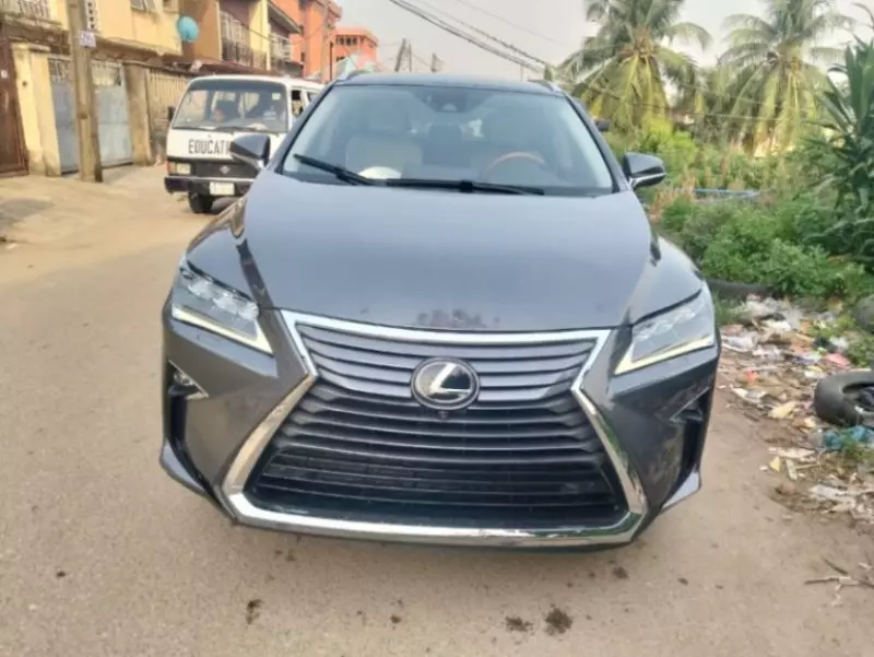 Lexus RX   - 2017