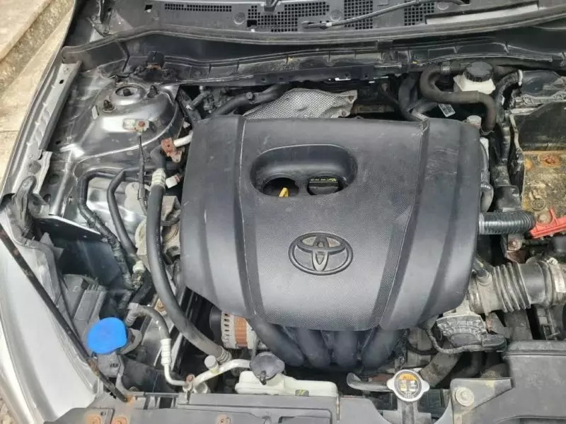 TOYOTA Yaris   - 2016