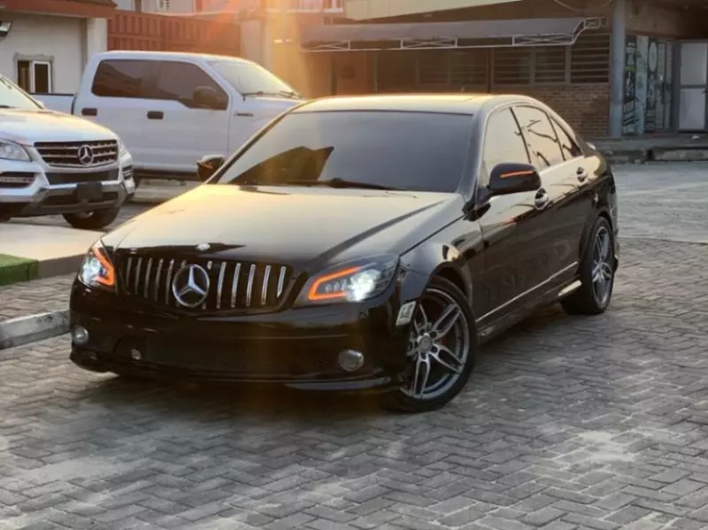 Mercedes-Benz C-Class   - 2009