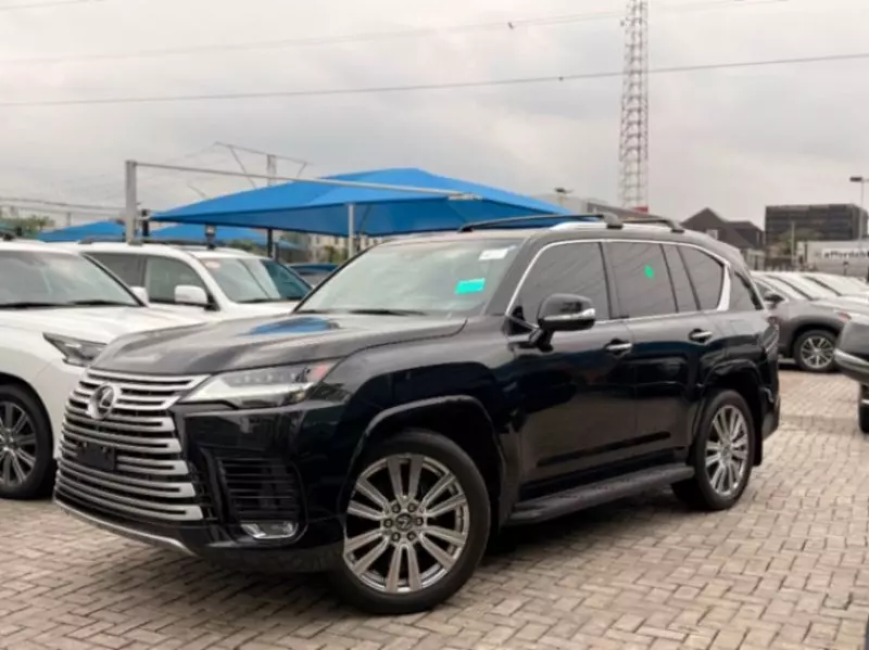 Lexus LX 600   - 2023