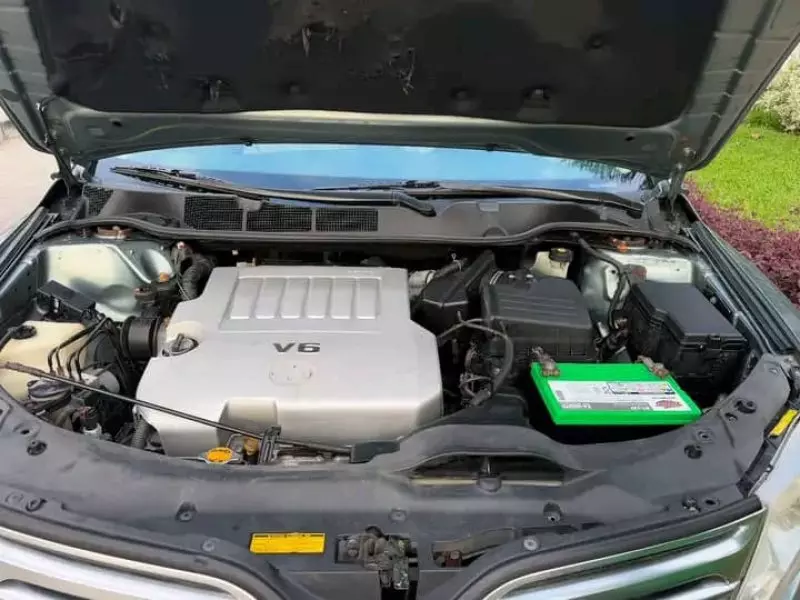 TOYOTA Venza   - 2010
