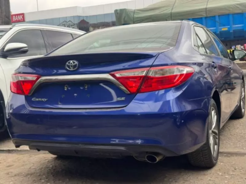 TOYOTA Camry   - 2016