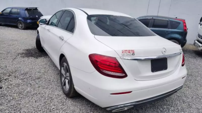 Mercedes-Benz E-class   - 2018