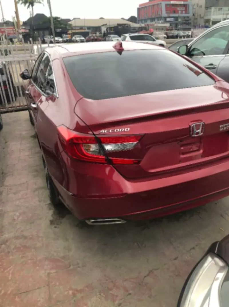 Honda Accord   - 2009