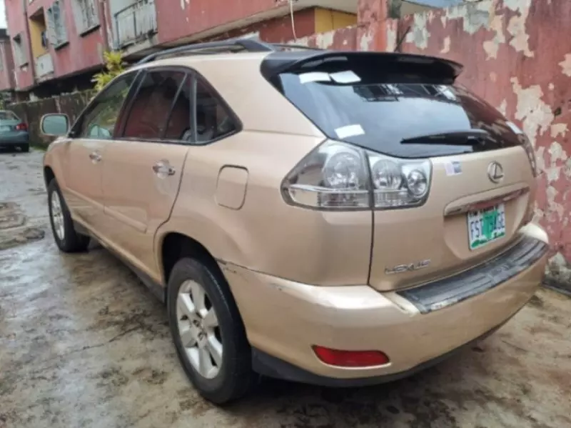 Lexus RX   - 2009