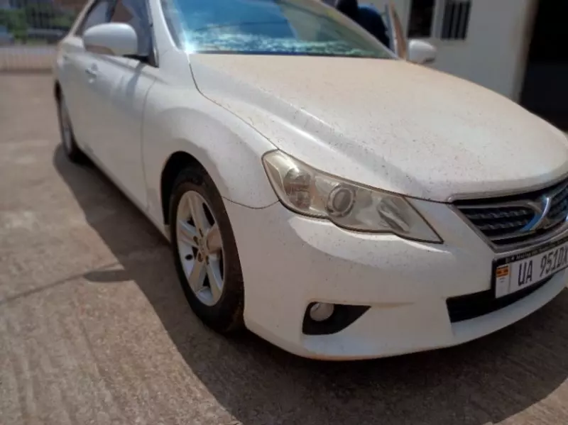 TOYOTA Mark X   - 2012