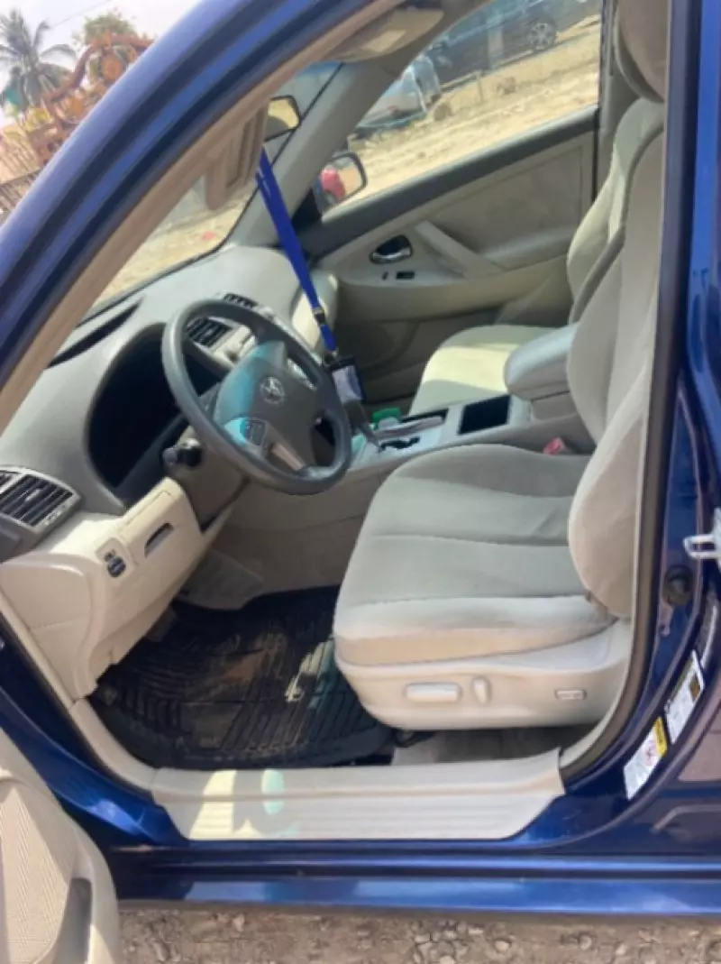 TOYOTA Camry   - 2009