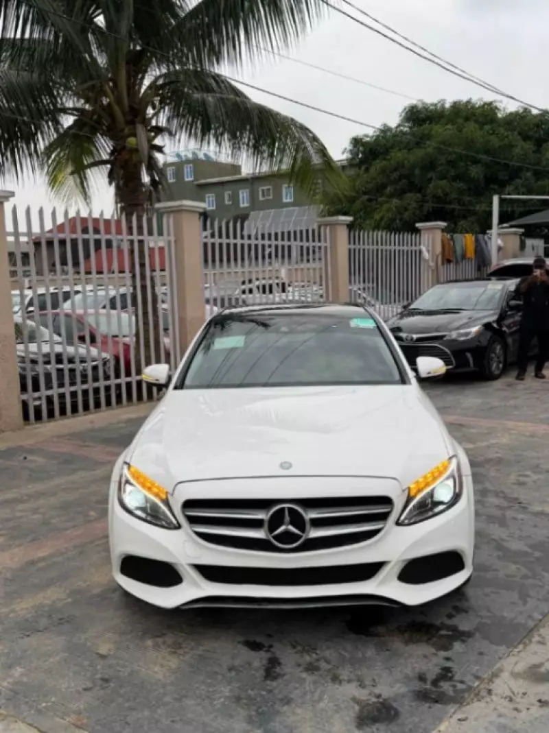 Mercedes-Benz C-Class - 2016