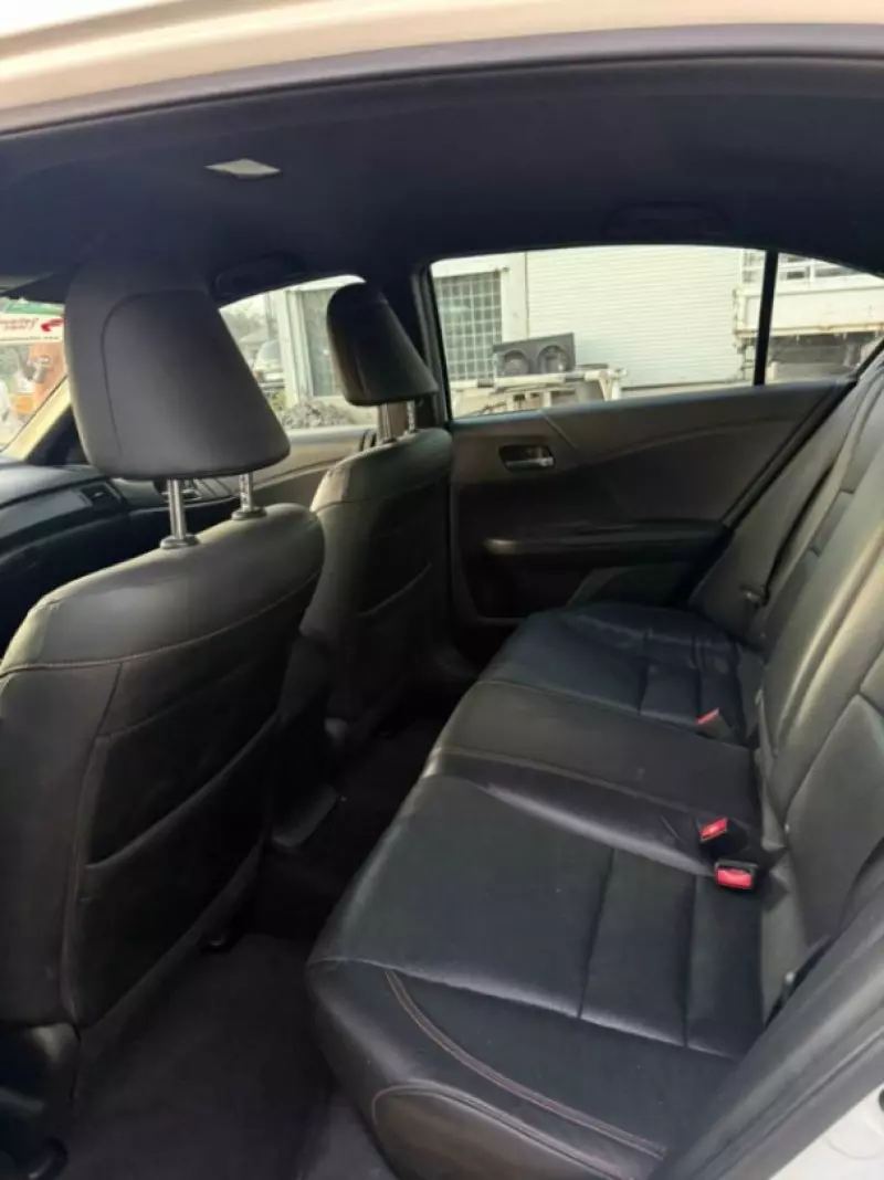Honda Accord   - 2017