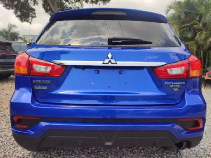 Mitsubishi OUTLANDER   - 2017