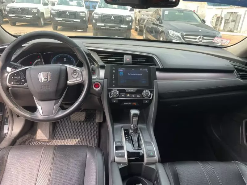 Honda Civic   - 2016