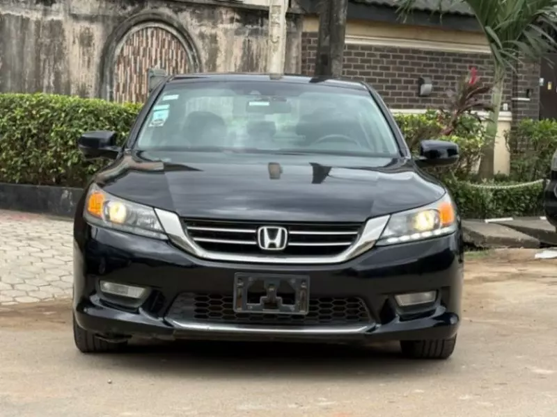Honda Accord   - 2009